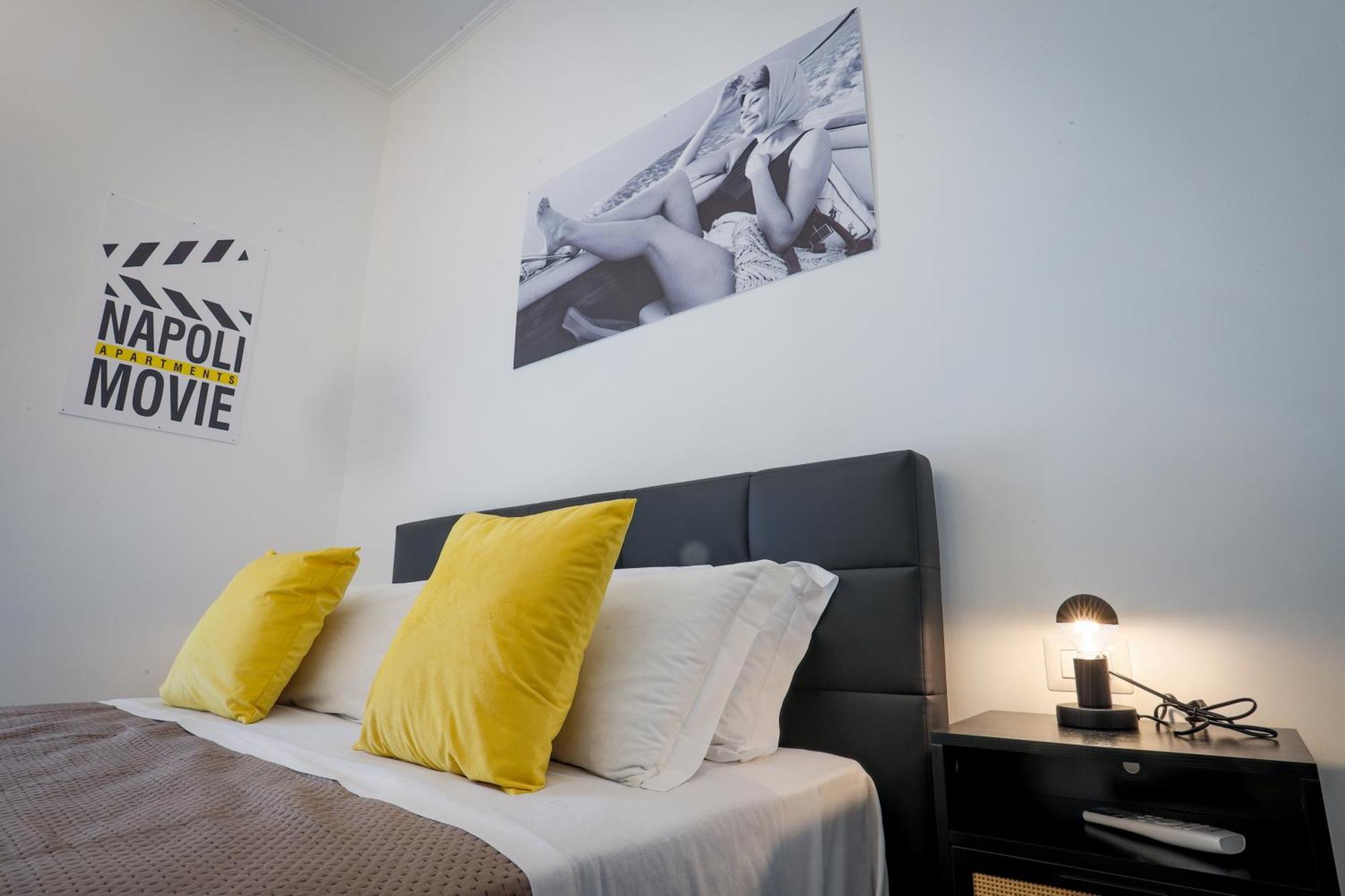 Movie Guest house *
